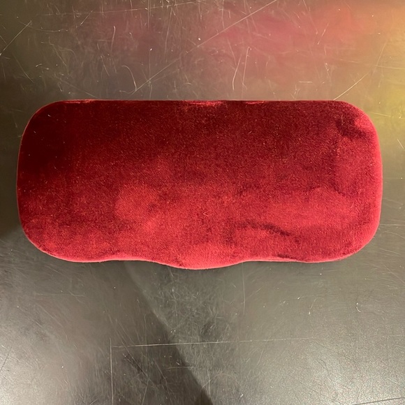 RED GUCCI EYEGLASS CASE *AUTHENTIC* - Picture 3 of 3